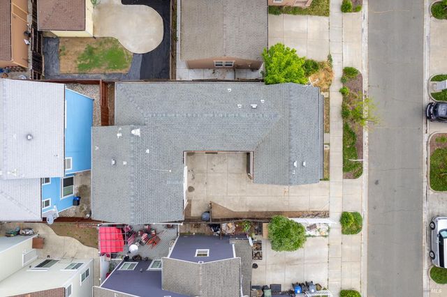 1018 Freedom Dr, Suisun City, CA 94585