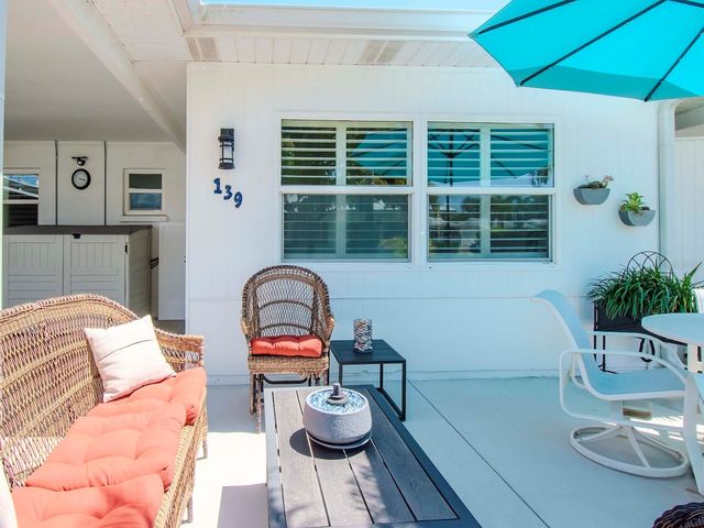 139 FIELD AVENUE E 139, Venice, FL 34285
