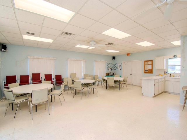 139 FIELD AVENUE E 139, Venice, FL 34285