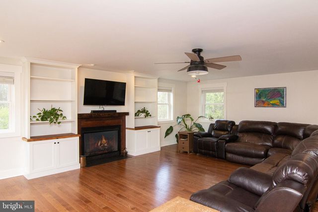 3061 EMMITSBURG RD, Gettysburg, PA 17325