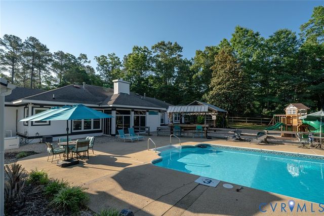 12700 Coalboro Rd, Chesterfield, VA 23838