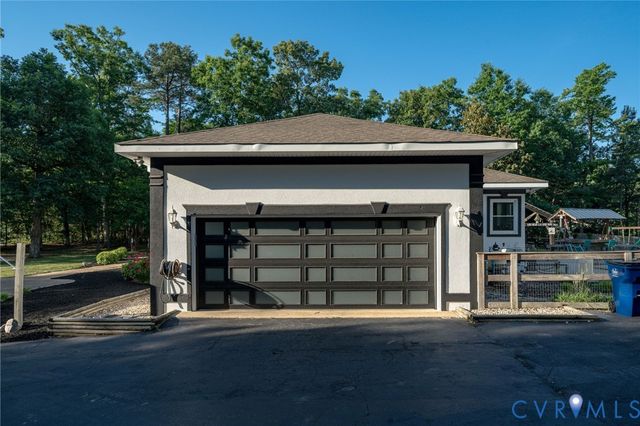 12700 Coalboro Rd, Chesterfield, VA 23838