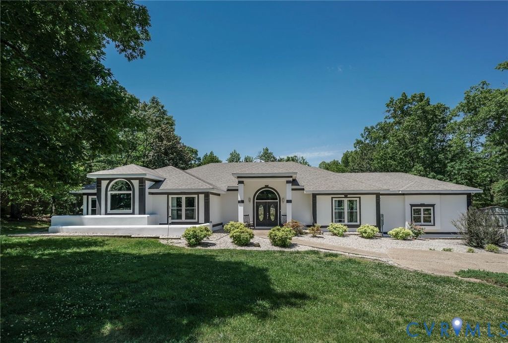 12700 Coalboro Rd, Chesterfield, VA 23838