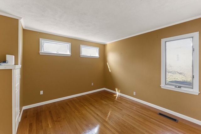 265 Manomet Point Rd, Plymouth, MA 02360