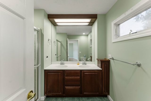 265 Manomet Point Rd, Plymouth, MA 02360