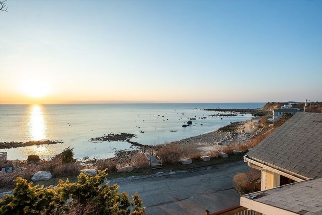 265 Manomet Point Rd, Plymouth, MA 02360