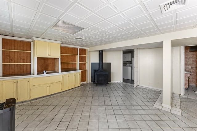 265 Manomet Point Rd, Plymouth, MA 02360