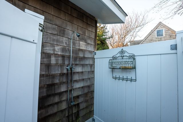 265 Manomet Point Rd, Plymouth, MA 02360