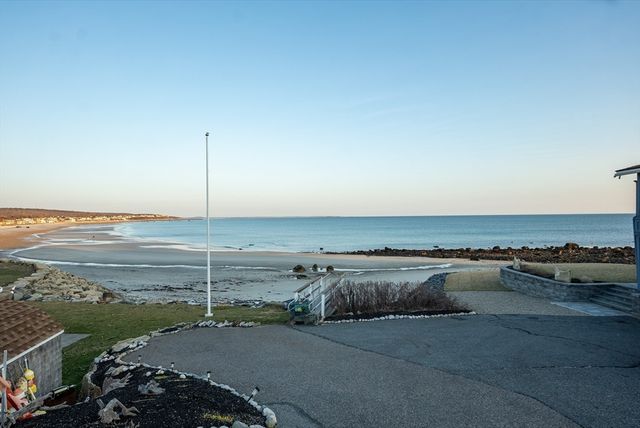 265 Manomet Point Rd, Plymouth, MA 02360