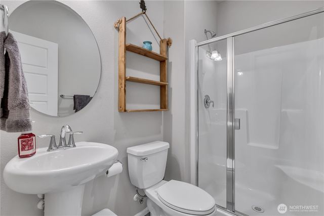 33161 Glacier Avenue SE, Black Diamond, WA 98010