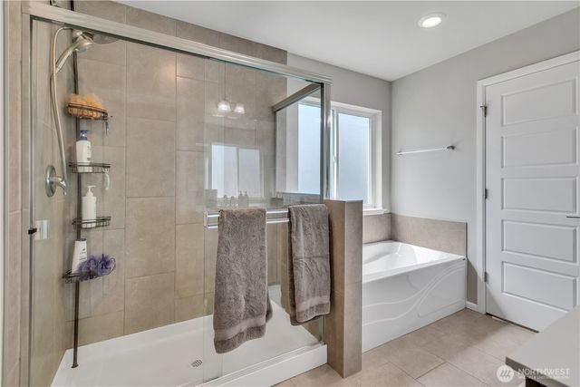 33161 Glacier Avenue SE, Black Diamond, WA 98010