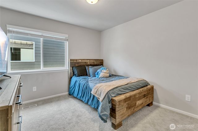 33161 Glacier Avenue SE, Black Diamond, WA 98010