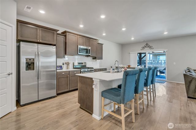 33161 Glacier Avenue SE, Black Diamond, WA 98010