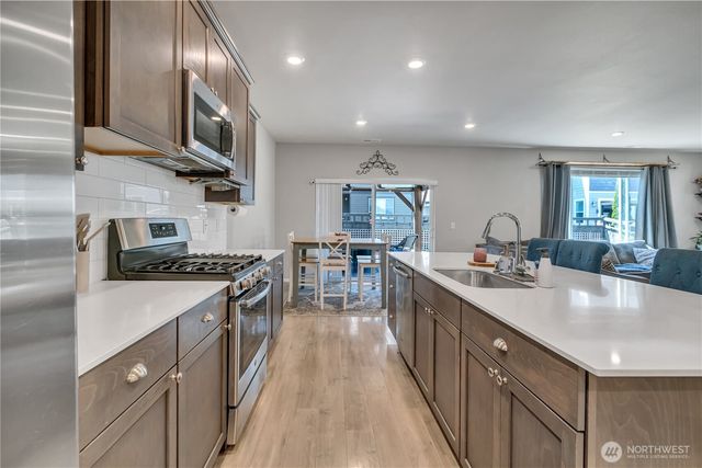 33161 Glacier Avenue SE, Black Diamond, WA 98010