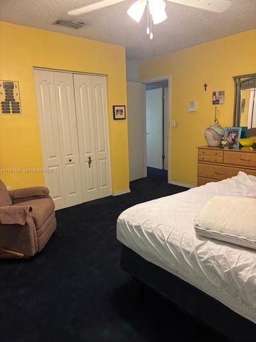 19358 Bobolink Dr, Hialeah, FL 33015