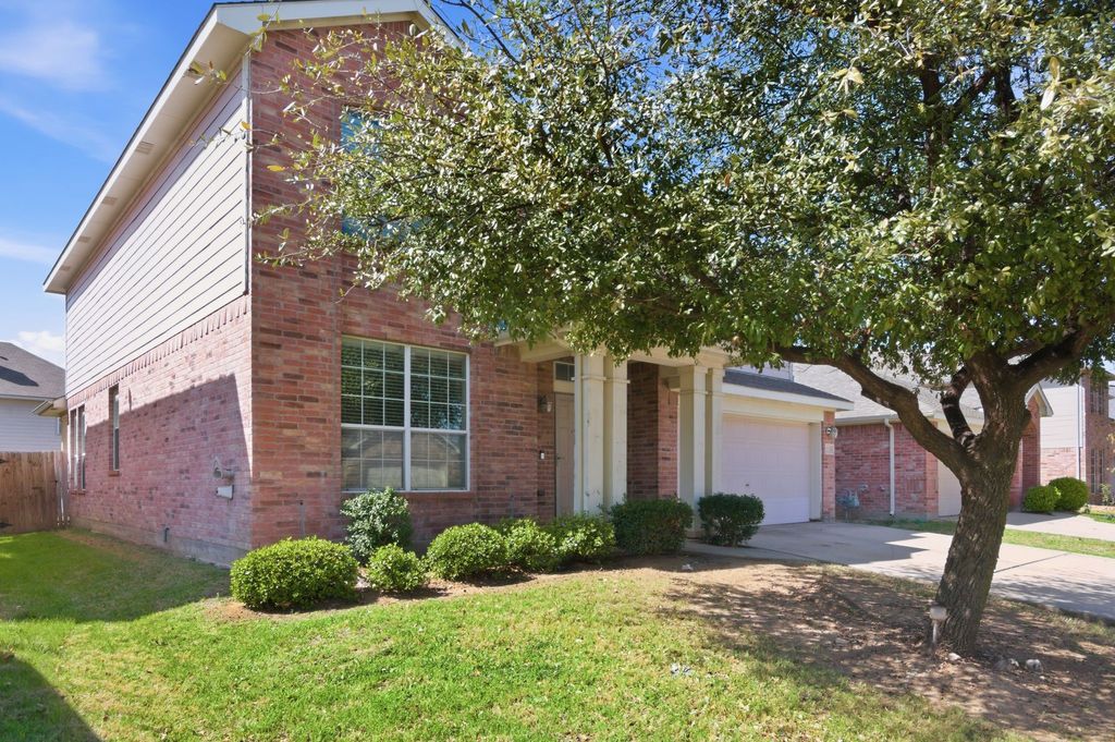 13233 Padre Avenue, Fort Worth, TX 76244