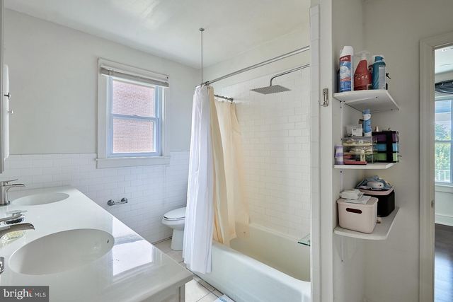 127 ANGELICA ST, Reading, PA 19611