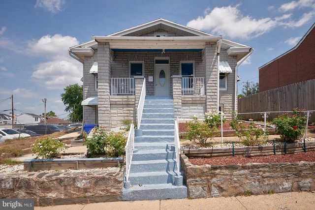 127 ANGELICA ST, Reading, PA 19611