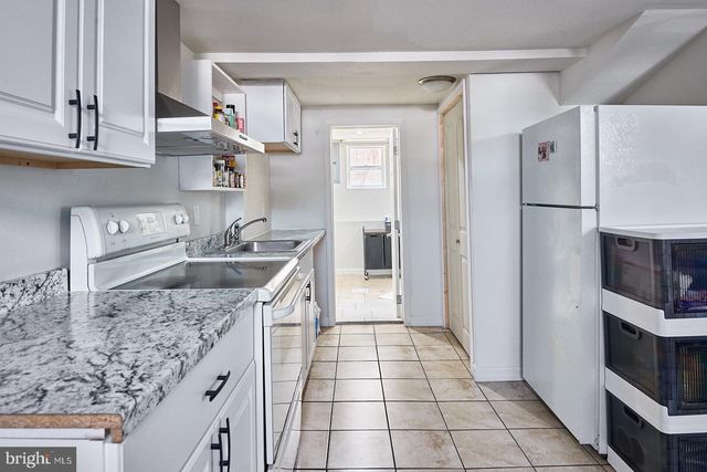 127 ANGELICA ST, Reading, PA 19611