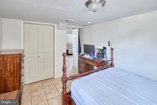 127 ANGELICA ST, Reading, PA 19611