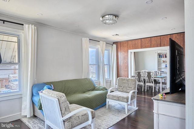 127 ANGELICA ST, Reading, PA 19611