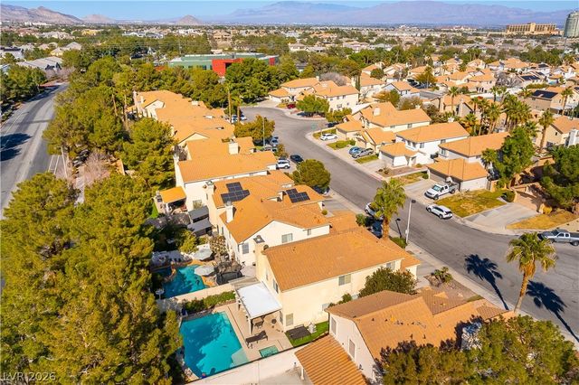 1225 Triumph Court, Las Vegas, NV 89117