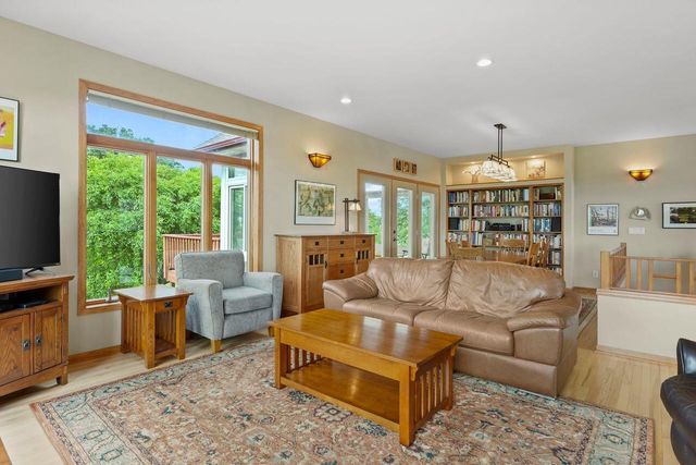 W5430 Windmill Ridge Road, New Glarus, WI 53574