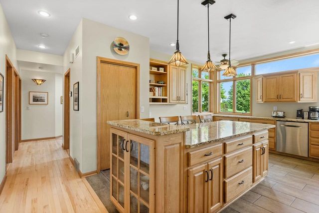 W5430 Windmill Ridge Road, New Glarus, WI 53574