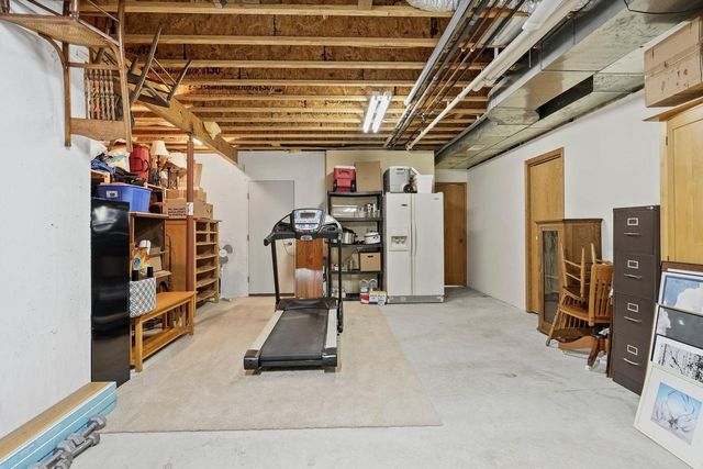 W5430 Windmill Ridge Road, New Glarus, WI 53574