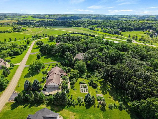 W5430 Windmill Ridge Road, New Glarus, WI 53574