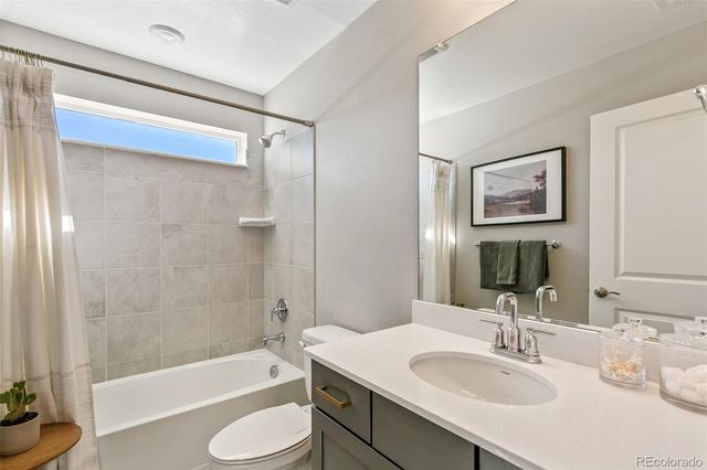 3885 Red Valley Circle, Castle Rock, CO 80104