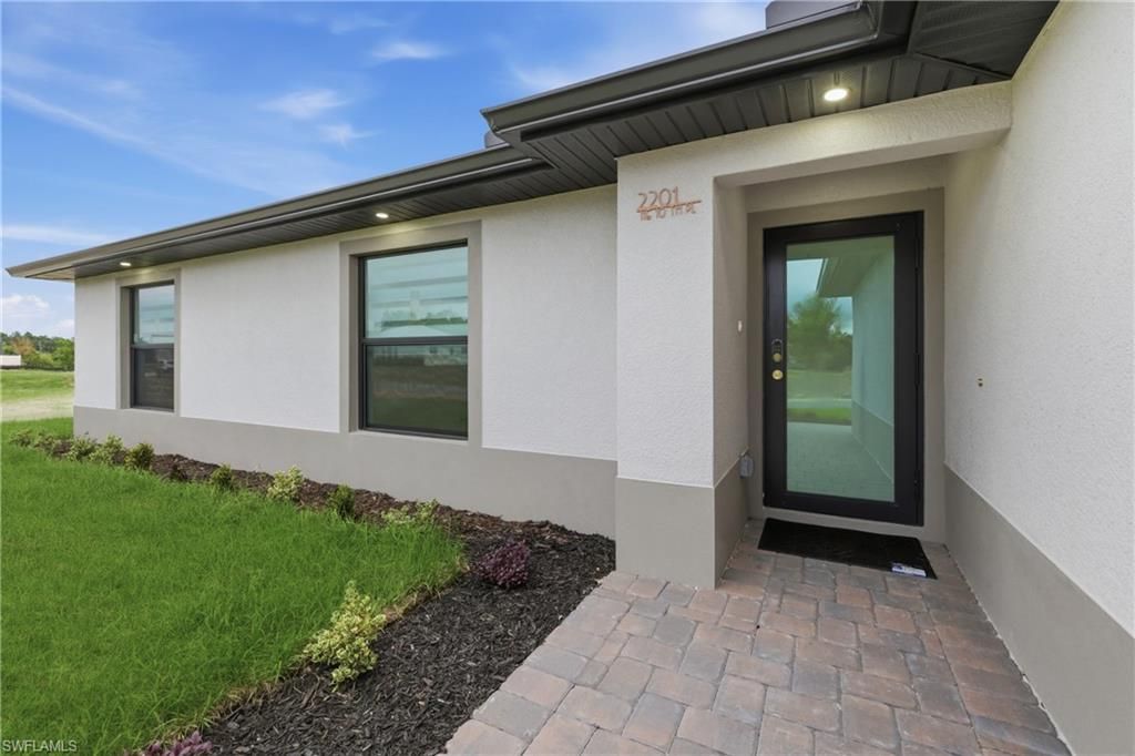 2201 NE 10TH PL, CAPE CORAL, FL 33909 — photo 4