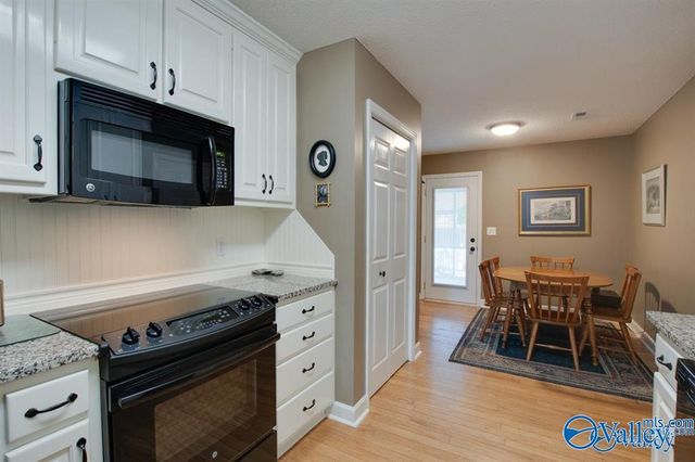 5111 Frankford Drive, Owens Cross Roads, AL 35763