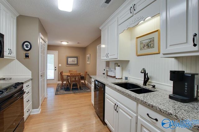 5111 Frankford Drive, Owens Cross Roads, AL 35763