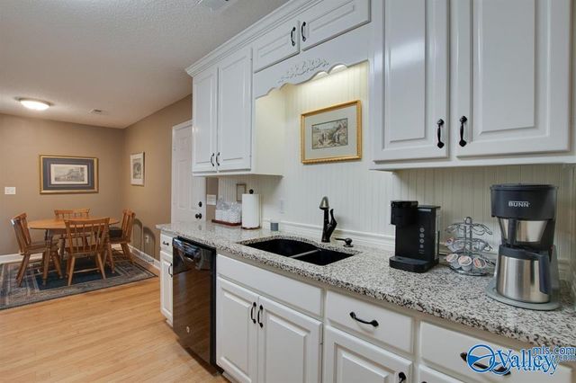 5111 Frankford Drive, Owens Cross Roads, AL 35763