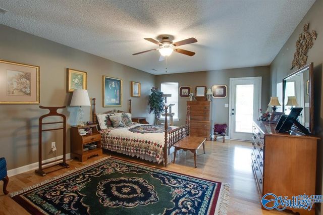 5111 Frankford Drive, Owens Cross Roads, AL 35763