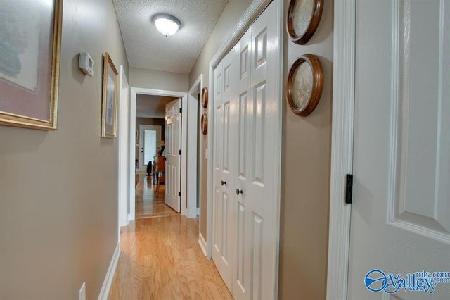 5111 Frankford Drive, Owens Cross Roads, AL 35763