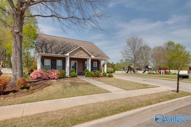 5111 Frankford Drive, Owens Cross Roads, AL 35763