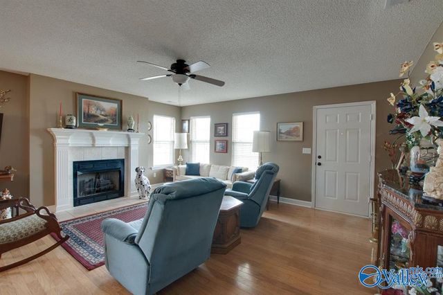 5111 Frankford Drive, Owens Cross Roads, AL 35763