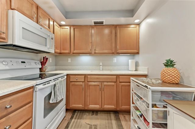 302 Capri G, Delray Beach, FL 33484