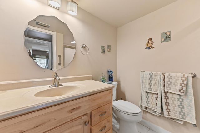 302 Capri G, Delray Beach, FL 33484