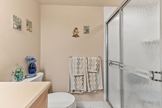 302 Capri G, Delray Beach, FL 33484