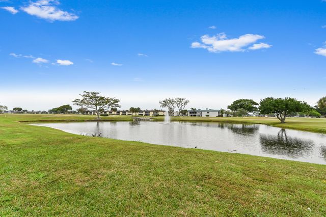 302 Capri G, Delray Beach, FL 33484