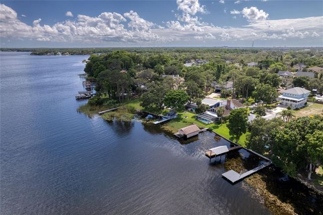 297 LAKEVIEW DRIVE, Tarpon Springs, FL 34689