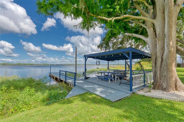 297 LAKEVIEW DRIVE, Tarpon Springs, FL 34689