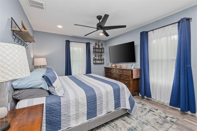 297 LAKEVIEW DRIVE, Tarpon Springs, FL 34689