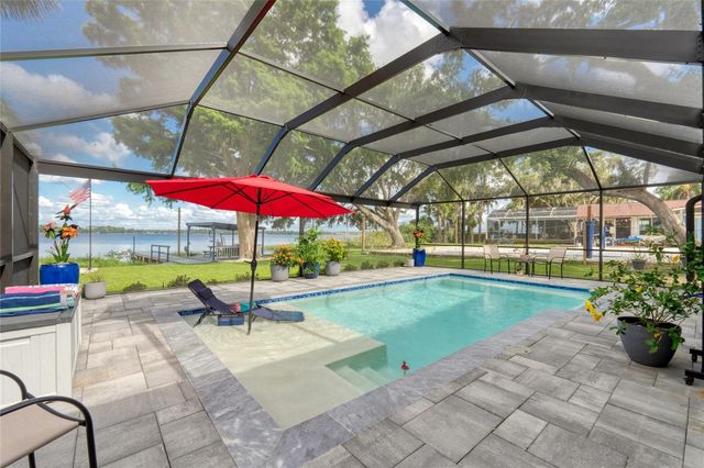 297 LAKEVIEW DRIVE, Tarpon Springs, FL 34689