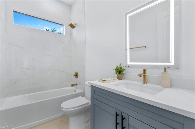 1607 NW 17th ST, Cape Coral, FL 33993