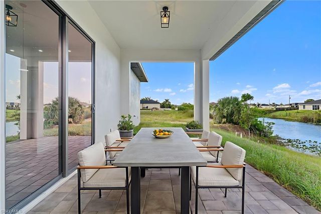 1607 NW 17th ST, Cape Coral, FL 33993