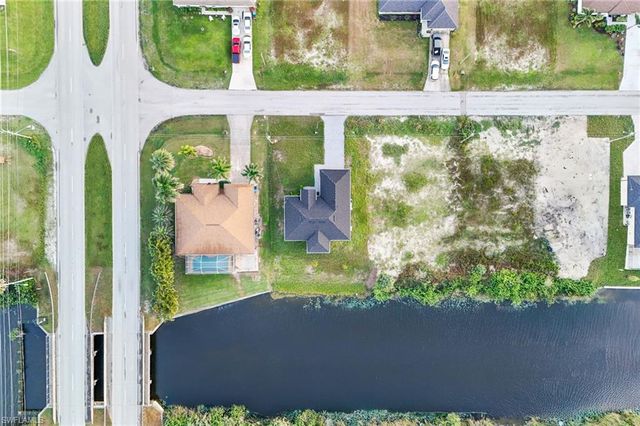 1607 NW 17th ST, Cape Coral, FL 33993